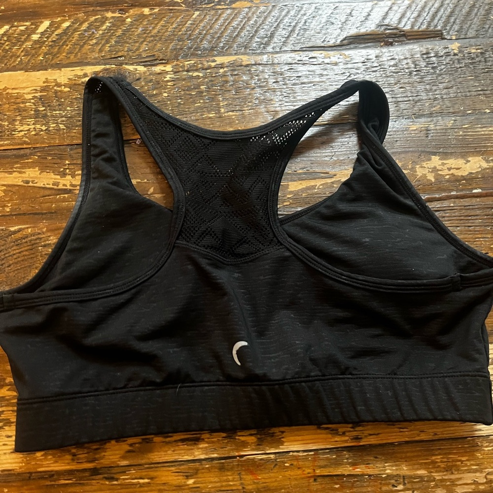 Black Sports Bra